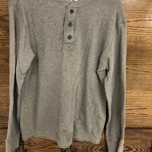 Eddie Bauer Surf Shop Men’s Small Three Button Long Sleeve Sweatshirt